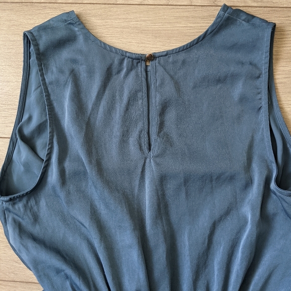 Asymmetrical, teal dress with waist cinching. - Picture 4 of 7